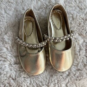 Girls Fancy Gold Dress Shoes Size 6